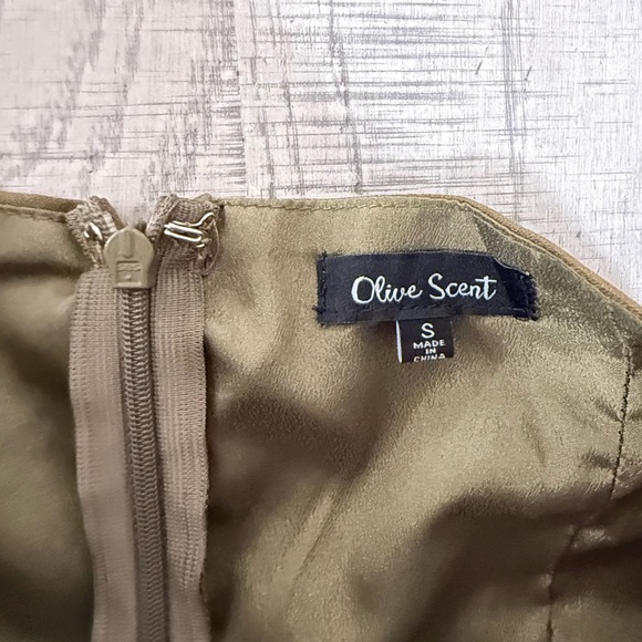 Olive Scent Olive Green Strapless Jumpsuit with Belt Size Small - Picture 4 of 13